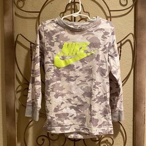 Nike LS Tee. Gray camo with fluorescent green logo. Size L.